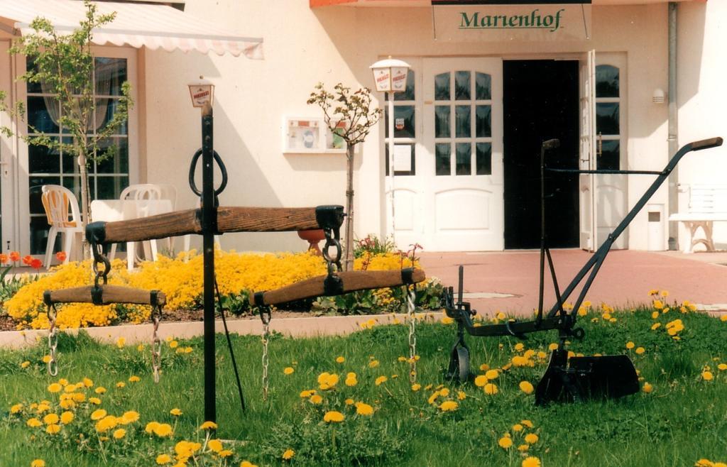 Hotel Marienhof Burg Stargard Exterior photo